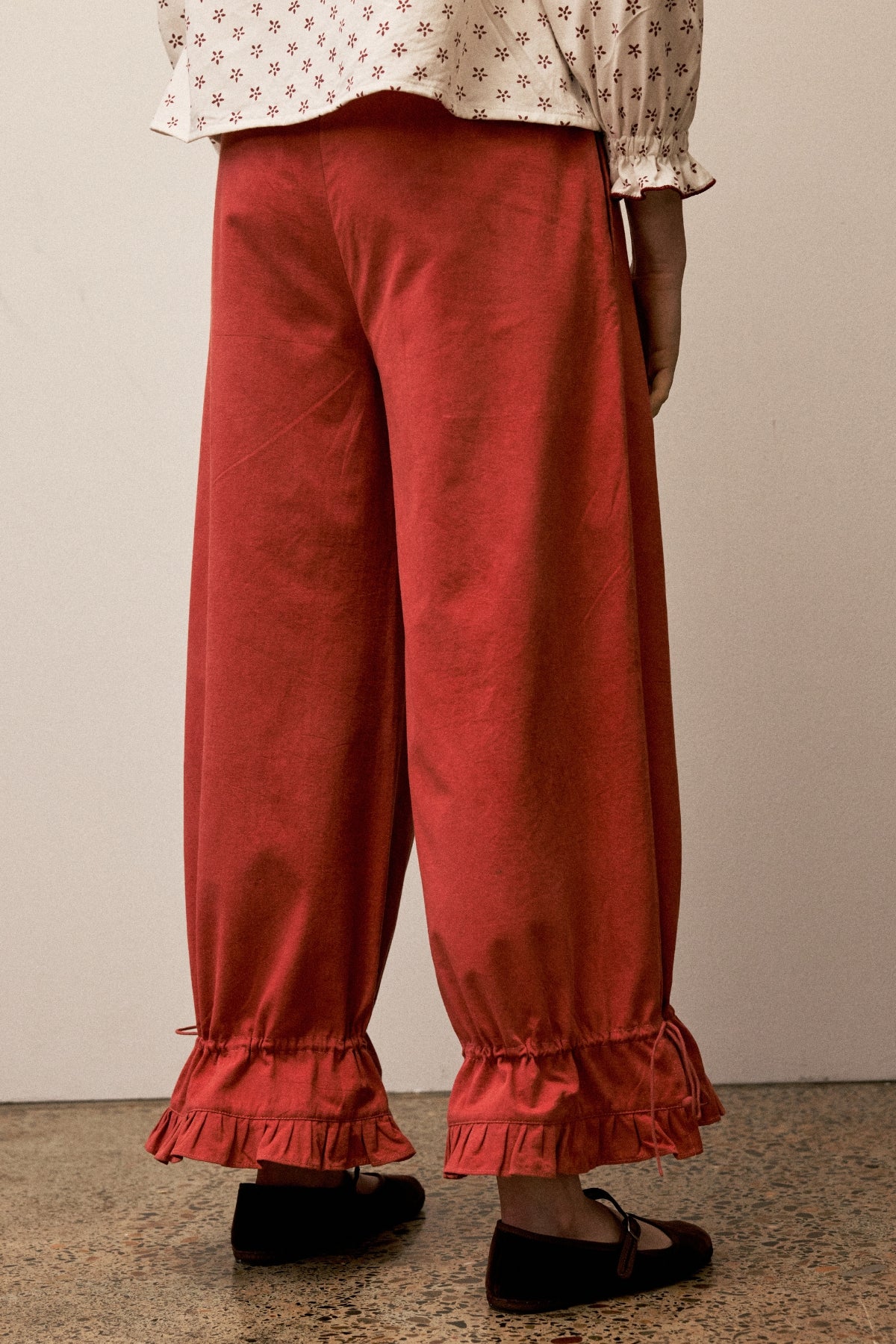 AMELIA PANT - MERLOT